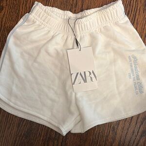 Zara girls size 7 White Athletic Shorts with Soft Fabric